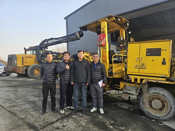 Phấn đấu đạt đến sự xuất sắc: Mũi khoan 43R32 mang lại khả năng đào hầm hiệu suất cao trong khai thác quặng sắt